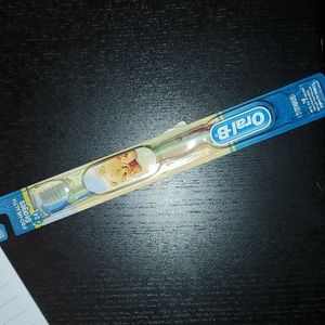 2 Toddler toothbrushes